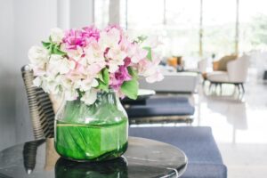 how-to-send-flowers-to-a-hotel