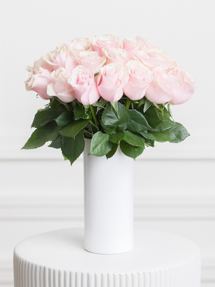 bouquet of white and pink roses